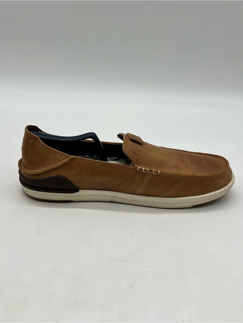 OluKai Kakaha Men’s Sz 10 Brown Leather Casual Comfort Slip On Loafers Shoes.